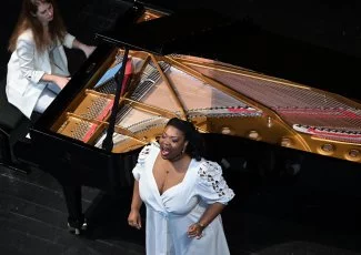 La soprano Marie-Laure Garnier a chanté l'espoir au Capitole