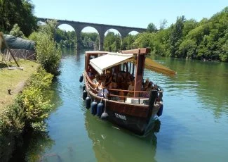 Albi-croisières : le patrimoine vu de l'eau du Tarn