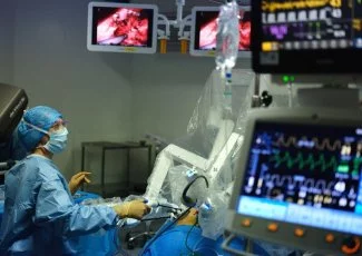 A la clinique Pasteur de Toulouse, les robots s'invitent dans les blocs opératoires