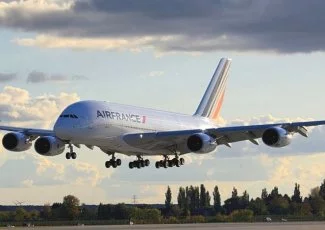 Air France confirme son « plan B » lors d'un comité d'entreprise mouvementé, Toulouse attend des précisions