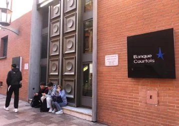 Depuis Toulouse, des salariés s'inquiètent « de la mort » de la Banque Courtois