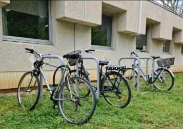 France Bleu Hérault. Loqy à Montpellier vend des stationnements pour vélo aux particuliers et professionnels