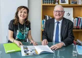 Bâtiment durable. La présidente d'Occitanie pose les premières briques d'un chantier d'ampleur