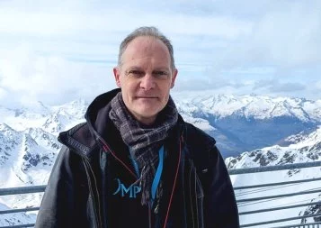 Rémi Cabanac, la tête dans les étoiles