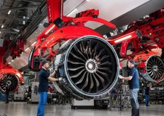Aéronautique. Le plan d'Emmanuel Macron pour booster l'avion plus vert divise