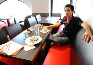 Octave investit 150.000 euros dans la création d'un salon de thé 
