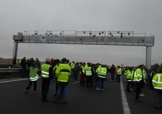 Ecotaxe. Plus de 300 camions ont manifesté sur l'autoroute Toulouse Albi