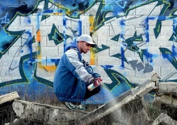 Sous les bombes d'Azek