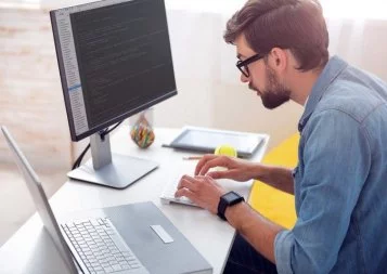 La Région fait passer le code aux décrocheurs