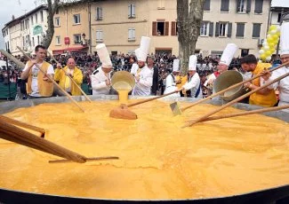 En Haute-Garonne, la fête de l'Omelette Géante de Bessières