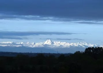  Tourisme. Les Pyrénées et le littoral ont toujours la cote mais les habitudes changent