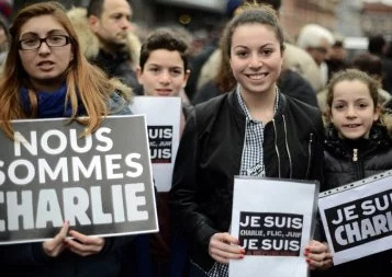 Plus de 120.000 personnes dans les rues de Toulouse en hommage aux victimes des attentats