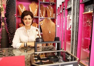 À Toulouse, Laoula Bijoux fait son show