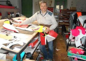 Graulhet. Vidal Sport fabrique la combinaison de motard made in Tarn
