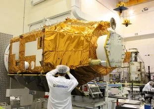 Six satellites d'Astrium Toulouse embarquent pour le vol Soyouz