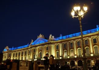 Toulouse en jaune et bleu, solidaire avec les Ukrainiens