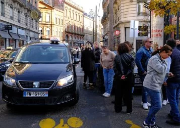 Les taxis en colère dans les rues de Toulouse : pourquoi ça coince
