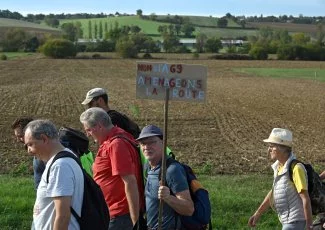 Les opposants à l'A69 marchent vers Castres