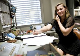 A suivre : Joëlle a fait de son handicap un atout