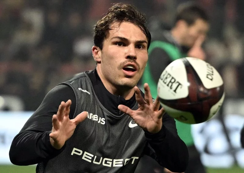 Welcome back Antoine, bye-bye Pita