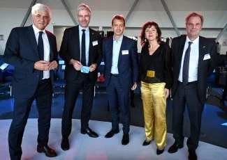 Aéronautique. Donneurs d'ordre et Régions de France main dans la main depuis Toulouse