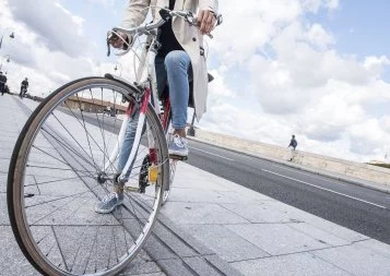Pour sa rentrée politique, le maire de Toulouse accélère sur le vélo