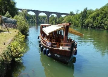 Albi-croisières : le patrimoine vu de l'eau du Tarn