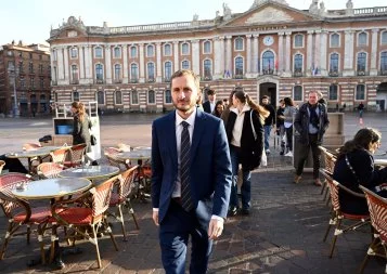 Face au Capitole, François Piquemal s'y voit déjà