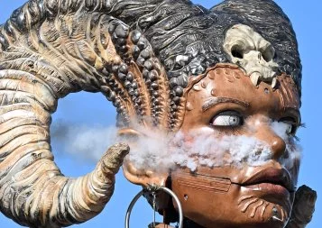 À Toulouse, Lilith retient son souffle à la Halle de la Machine
