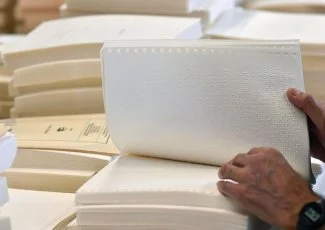 Le CETB, l'imprimerie spécialisée dans le braille veut y voir plus clair 