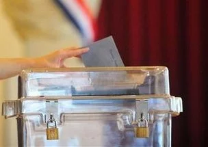 Elections législatives : le PS vise le grand chelem