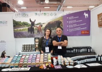 Ferme Hitton : des cosmétiques à base de lait d'ânesse bio