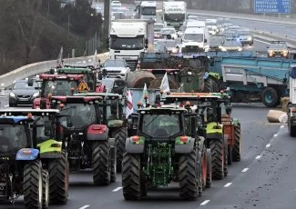 En Occitanie, face à la crise agricole, comment l'État veut simplifier les normes