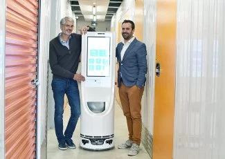 A Toulouse, Keylo, le robot qui accueille les patients