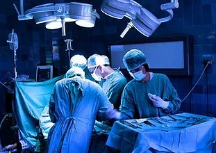 Rachats, fusions... À qui appartiennent les cliniques toulousaines ?